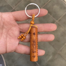 Chaveiro de Madeira Kuan Yin Escultura em Relevo