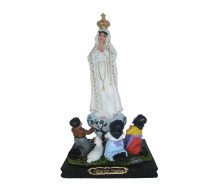 Est�tua Nossa Senhora de F�tima com Pastores 18cm Resina