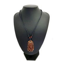 Colar Com Pingente em Resina Xam�